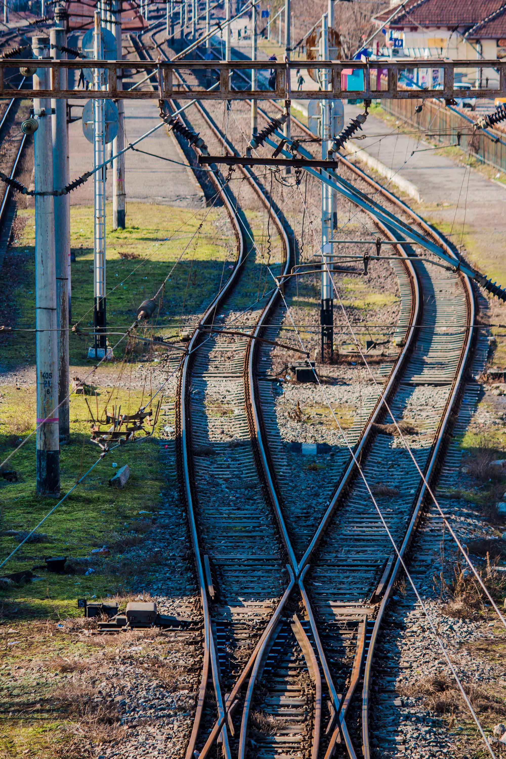 Verzweigtes Schienennetz als Anwendung für montagefertige Baugruppen